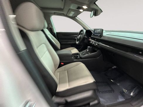 Certified 2024 Honda CR-V EX image 9
