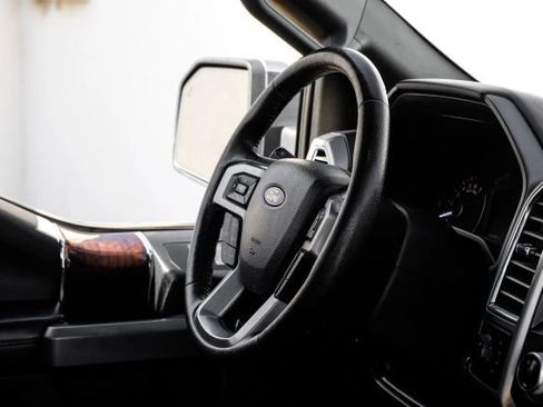 Used 2015 Ford F150 Platinum image 21