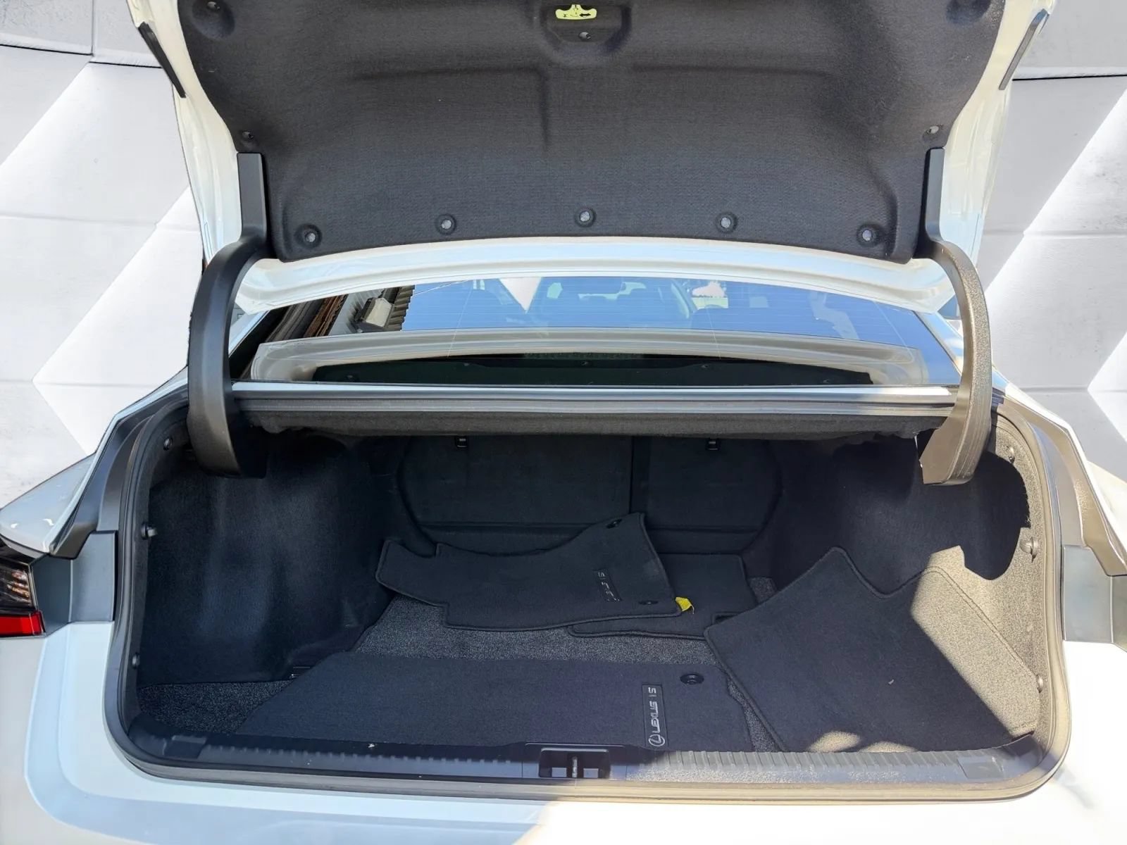 Used 2023 Lexus IS 300 AWD w/ Premium Package image 22