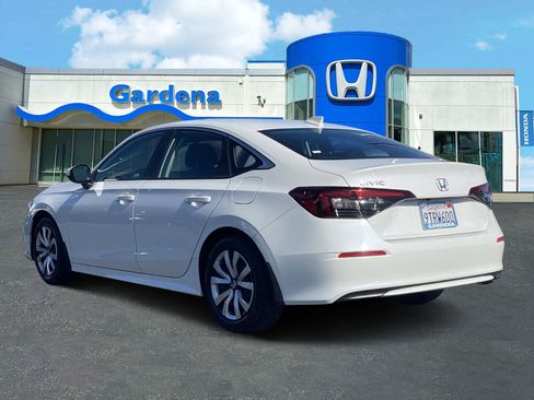 Used 2025 Honda Civic LX image 4
