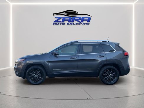 Used 2015 Jeep Cherokee Limited w/ Trailer Tow Group AWD/4WD image 4