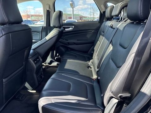 Used 2020 Ford Edge Titanium w/ Equipment Group 301A image 25
