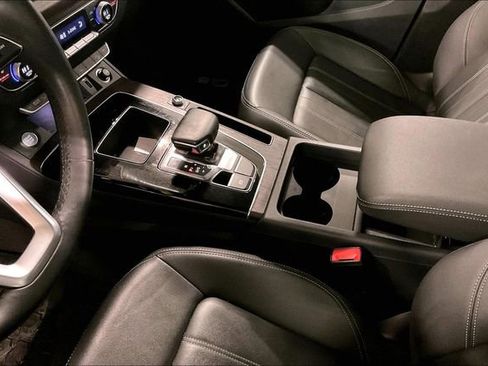 Used 2024 Audi Q5 2.0T Premium image 17