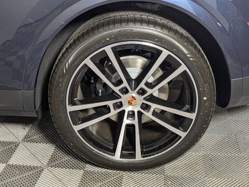 New 2026 Porsche Cayenne E-Hybrid image 12