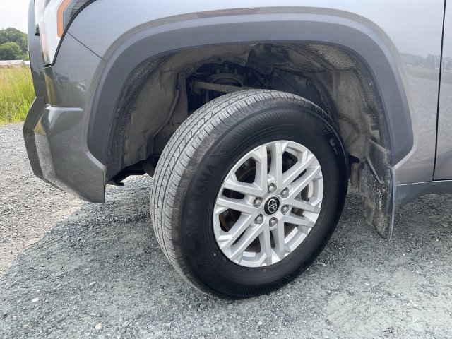 Certified 2024 Toyota Tundra SR5 w/ SR5 Premium Package AWD/4WD image 10