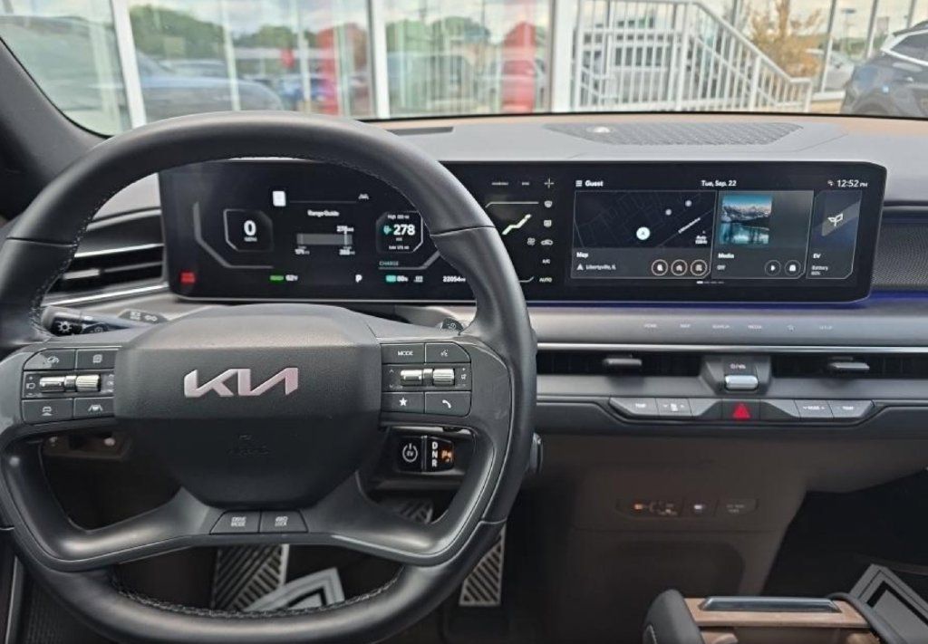 Used 2024 Kia EV9 GT-Line AWD/4WD image 4