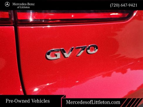 Used 2023 Genesis GV70 2.5T w/ Advanced Package AWD/4WD image 11