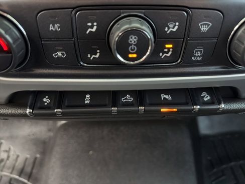 Used 2016 GMC Sierra 2500 SLE w/ SLE Preferred Package image 43