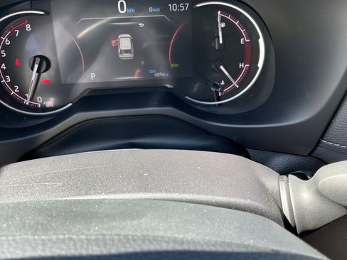 Used 2025 Toyota RAV4 XLE w/ Convenience Package image 22