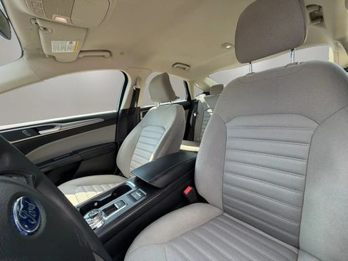 Used 2017 Ford Fusion S FWD image 10
