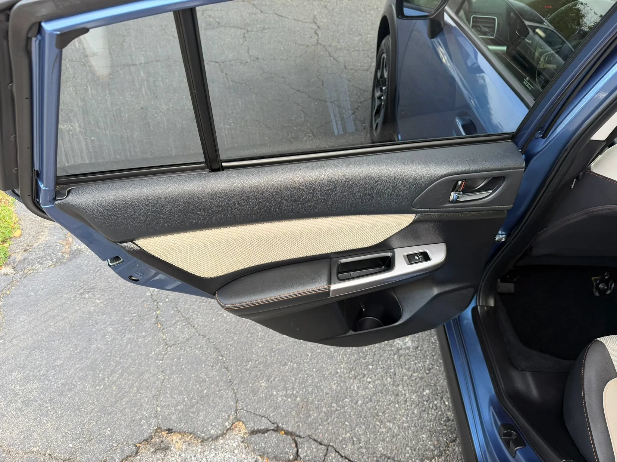 Used 2016 Subaru Crosstrek 2.0i Premium AWD/4WD image 33