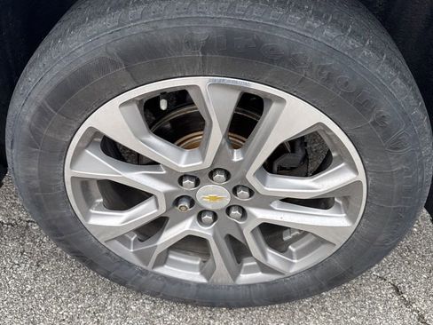 Used 2018 Chevrolet Traverse Premier image 30