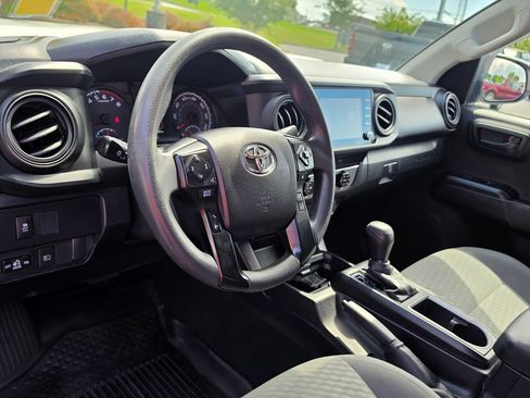 Used 2021 Toyota Tacoma SR w/ SR Convenience Package AWD/4WD image 12