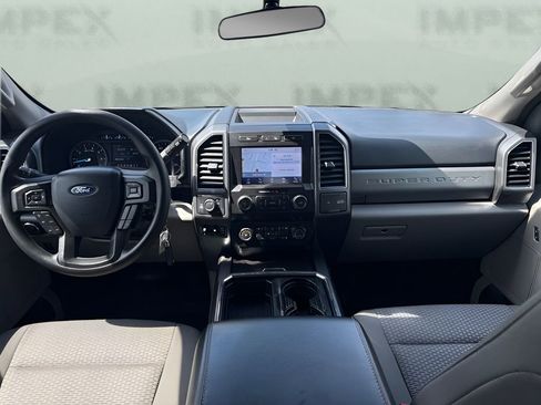 Used 2021 Ford F250 XLT w/ XLT Premium Package AWD/4WD image 12