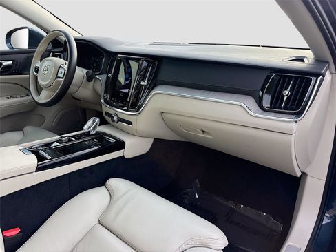 Used 2022 Volvo S60 T8 Inscription AWD/4WD image 31