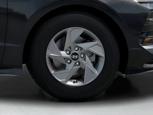 Used 2025 Hyundai Sonata SE FWD image 8