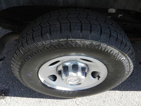 Used 2017 Chevrolet Express 3500 LT w/ LT Preferred Equipment Group image 8