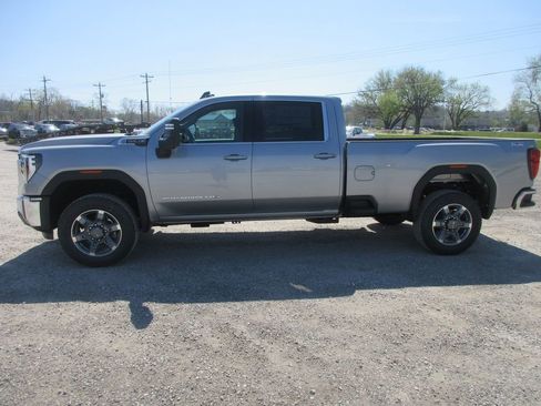 New 2026 GMC Sierra 3500 SLE w/ SLE Value Package AWD/4WD image 9