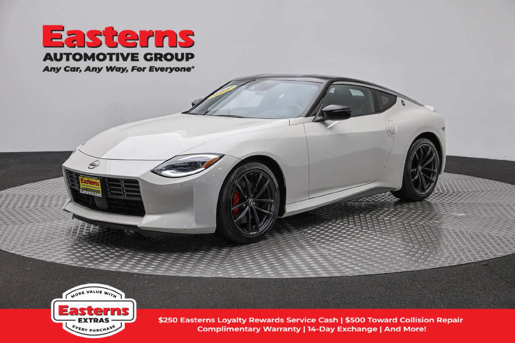 Used 2025 Nissan Z Performance w/ Floor Mat Package RWD image 1