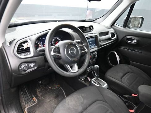 Used 2019 Jeep Renegade Latitude image 15