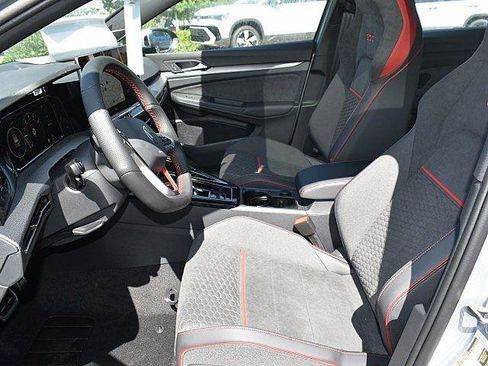 New 2025 Volkswagen Golf SE image 7