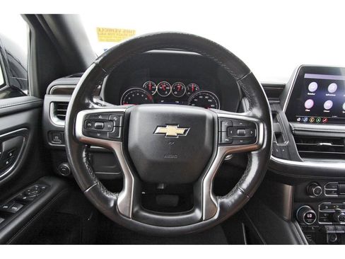 Used 2021 Chevrolet Suburban LT w/ Rear Media and Nav Package image 9