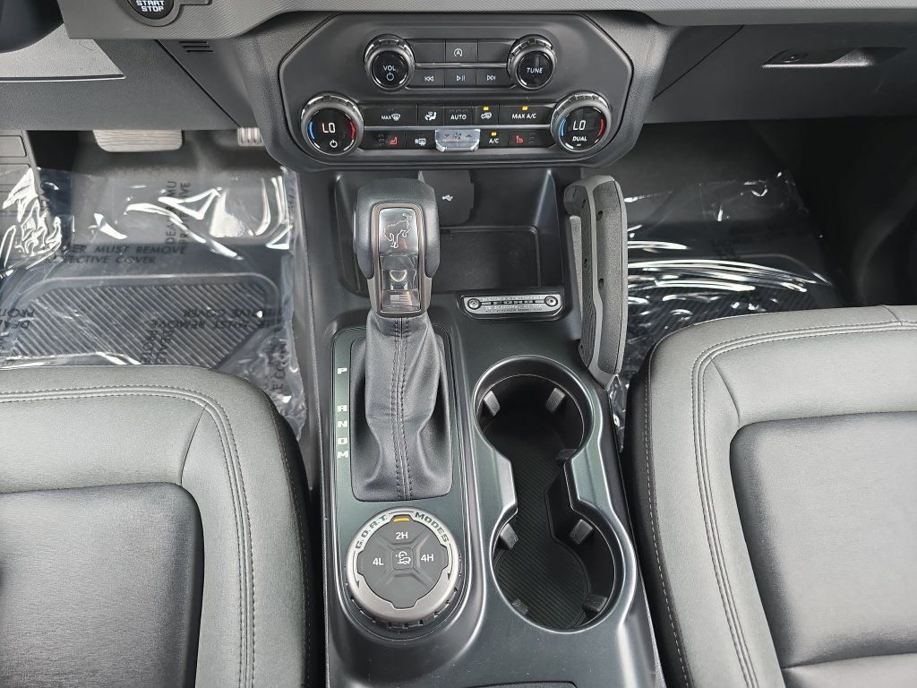 Used 2024 Ford Bronco Big Bend AWD/4WD image 28