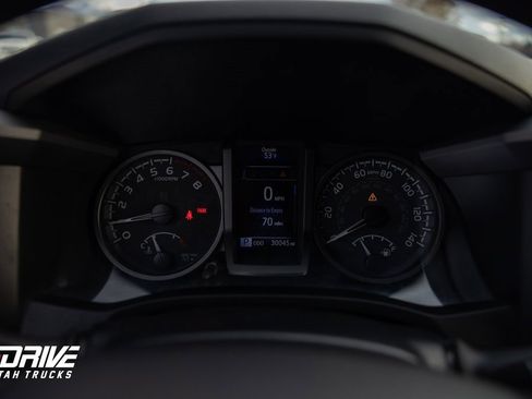 Used 2022 Toyota Tacoma TRD Pro image 32