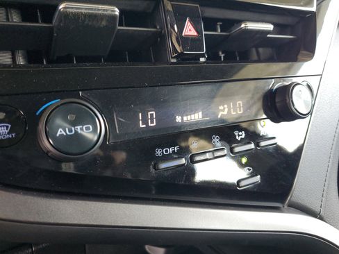 Used 2023 Toyota Camry XSE FWD image 27