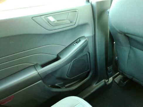 Used 2022 Ford Escape S image 23