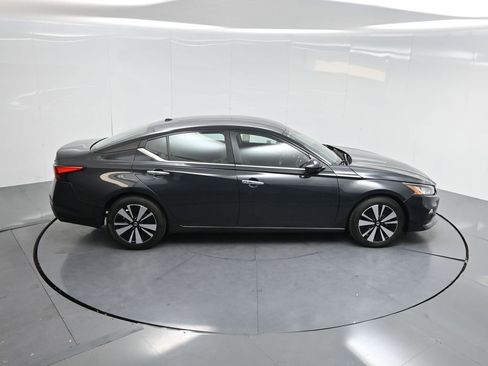 Used 2022 Nissan Altima 2.5 SV image 69