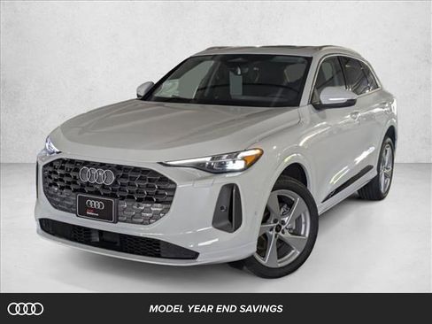 New 2025 Audi Q5 Premium Plus image 1