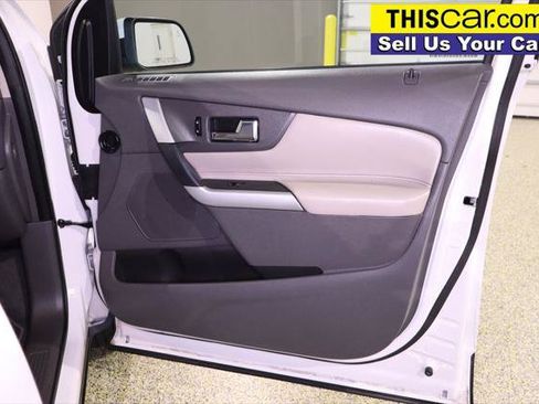Used 2013 Ford Edge SEL FWD image 33