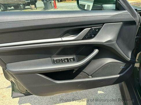 Used 2025 Porsche Taycan image 13