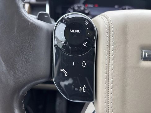 Used 2019 Land Rover Range Rover HSE image 11