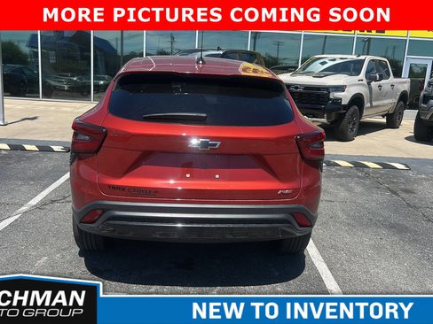 Used 2024 Chevrolet Trax RS FWD image 6