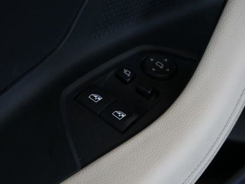 Used 2024 BMW 230i Coupe image 24