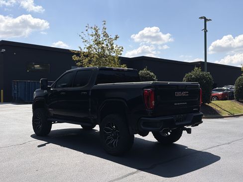 Used 2022 GMC Sierra 1500 AT4 w/ AT4 Premium Package AWD/4WD image 13
