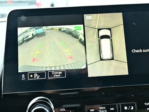 Used 2022 Nissan Armada Platinum w/ Captain's Chairs Package AWD/4WD image 33