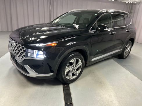 Used 2022 Hyundai Santa Fe SEL w/ Convenience Package image 3