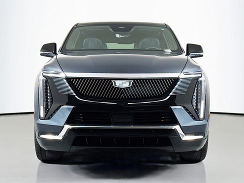 Used 2026 Cadillac Escalade IQ Luxury 2 w/ LPO, Floor Liner Package AWD/4WD image 3