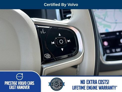 Certified 2025 Volvo XC90 B5 Plus AWD/4WD image 27