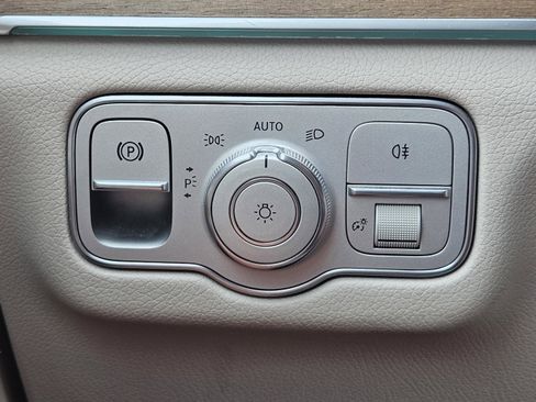 Used 2021 Mercedes-Benz GLE 350 image 18