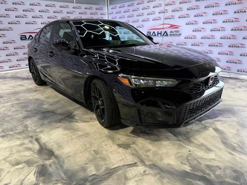 Used 2025 Honda Civic Sport image 4