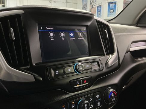 Used 2023 GMC Terrain SLE w/ Driver Convenience Package AWD/4WD image 19