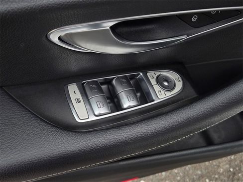 Used 2017 Mercedes-Benz E 300 image 12