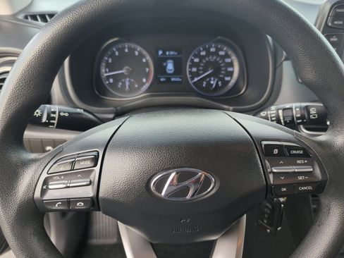 Used 2020 Hyundai Kona SE image 9