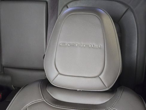 Used 2021 GMC Canyon Denali AWD/4WD image 26