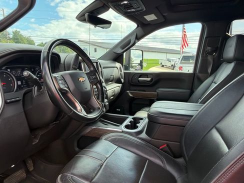 Used 2023 Chevrolet Silverado 3500 High Country w/ Technology Package AWD/4WD image 8