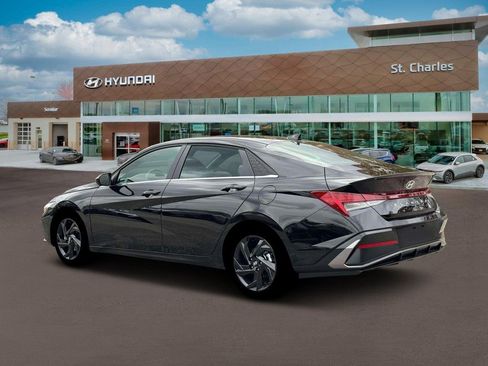 New 2026 Hyundai Elantra SEL Sport Premium FWD image 4